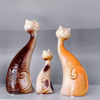 Live broadcast delivery of a piece of kiln uranium animal crafts home decoration garden ceramic cat family of three