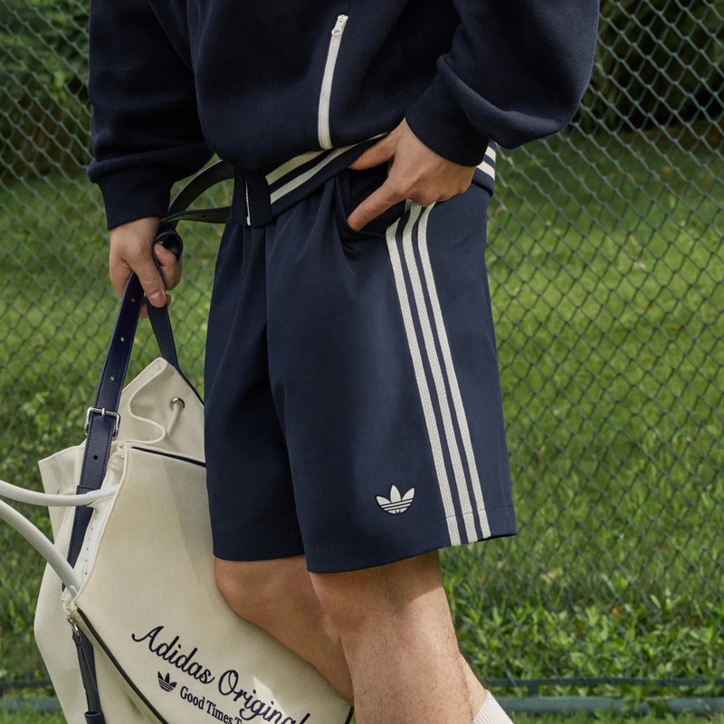 Adidas Originals Men's Tennis Style Water-Repellent Classic Sports Casual Shorts Li0570 Li0571 Adidas Originals Men's Tennis Style Water-Repellent Classic Sports Casual Shorts Li0570 Li0571