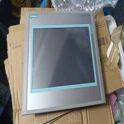 Siemens Screen 6AV6648-ABE11-3AX0, 분해 된 부품 ~ 문의