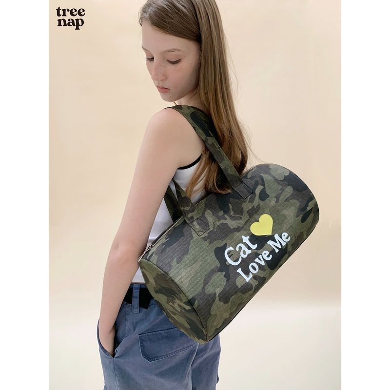 Tree Nap「Cat & Dog Love Me」Cat & Dog Love Me Retro Camouflage Print Shoulder Handbag