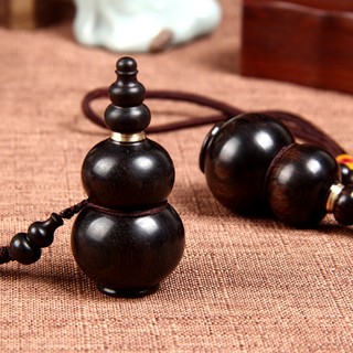 Ebony treasure gourd snuff bottle exquisite handle piece wooden snuff bottle bichang red snuff wooden crafts