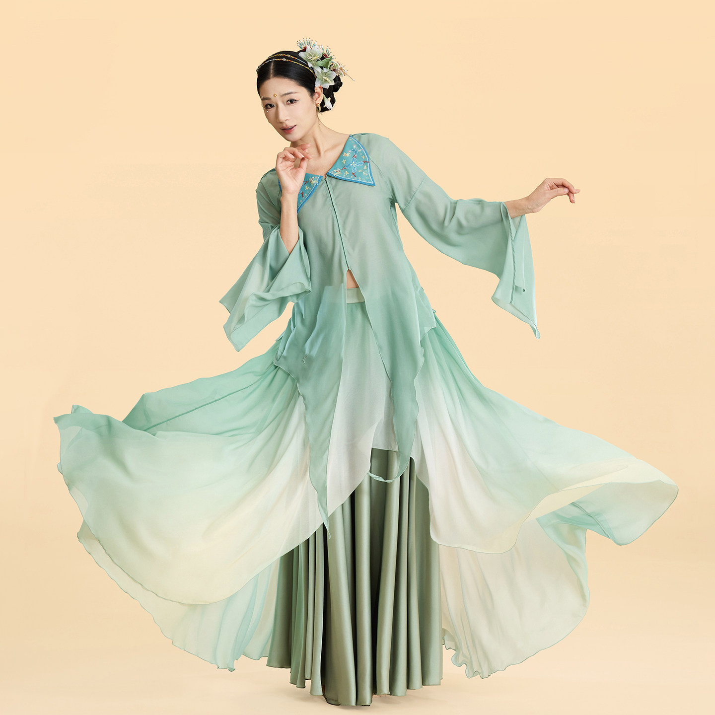 🌸古典之美,舞动心声——诗意花朵新中式舞蹈服🌸-古典舞服-淘宝好物网