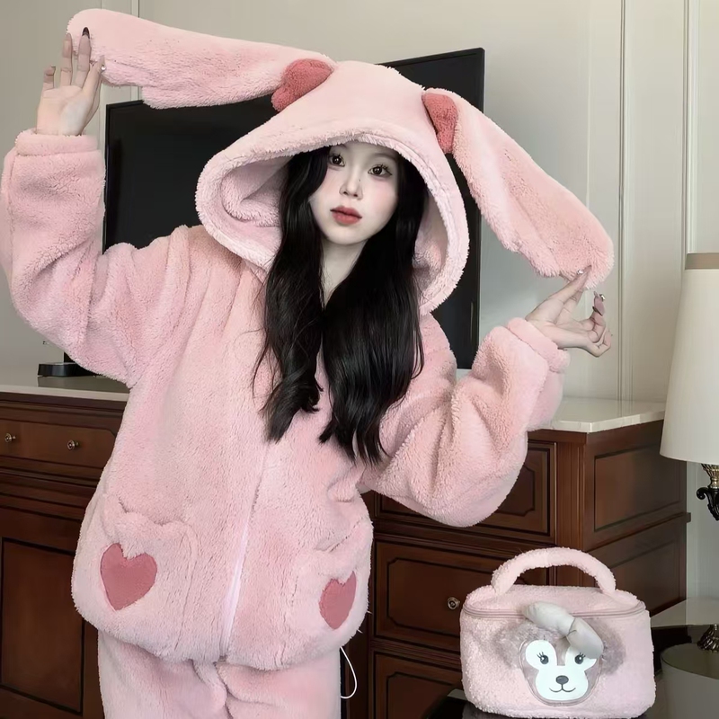 Autumn and Winter Thickened Coral Fleece Women's Pajamas, Trendy New Style with Heart-Shaped Pockets, Flannel Loungewear Set