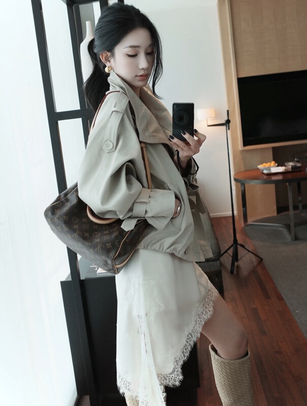 Shiyueqi Tonal Silhouette* Beige Spring Stand Collar Double-Breasted Short Jacket for Women