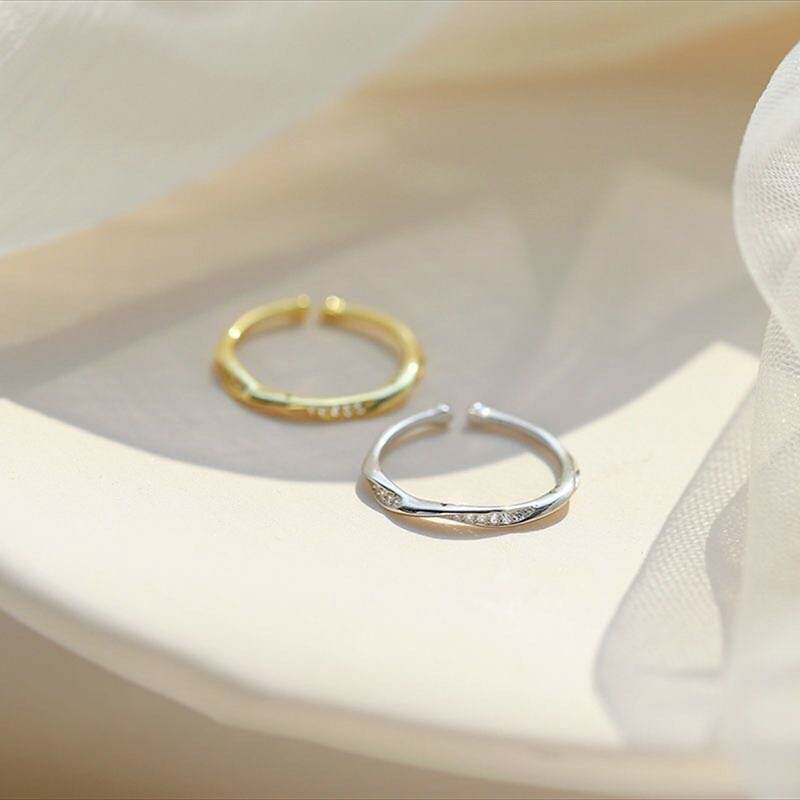 2023 new silver ring for women, simple ins, niche, cool, adjustable, fashionable and not easy to fall off