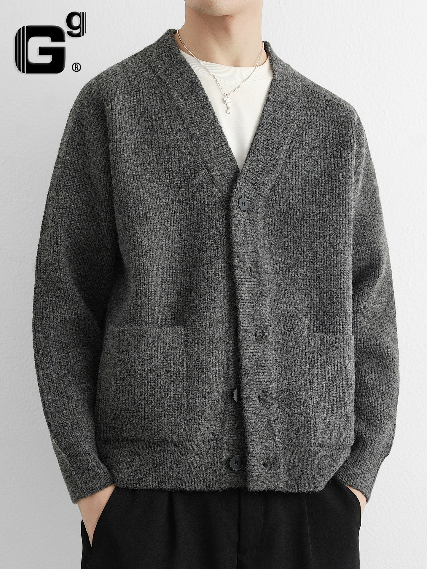 Gg Large V-Neck Cardigan Knit Sweater for Men, Autumn and Winter Japanese Style Simple Casual Sweater, Men's Thick Knitwear Jacket