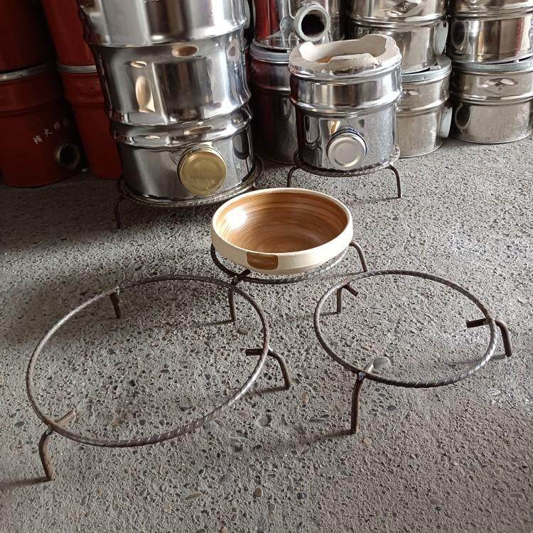 2025户外野炊必备！如何挑选一款优质的不锈钢锅架三脚架？