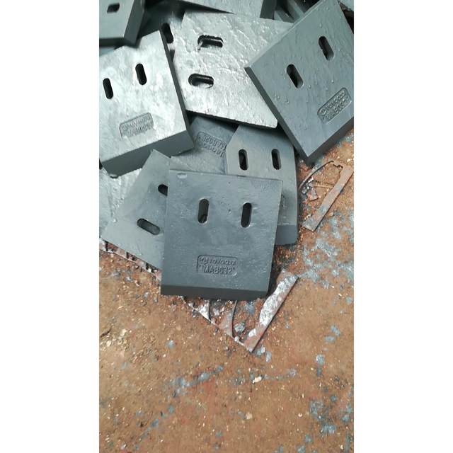 Mixer accessories Wear-resistant mixing arm Sany Zhonglian Nanfang Roadbed lining board mixing blade mechanical accessories