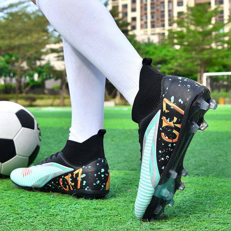 [in Stock for Quick Delivery] Dark Shadow Cr7 Football Shoes with Anti-Slip and Wear-Resistant Studs, Entry-Level Soccer Shoes for Adults, Children, and Students