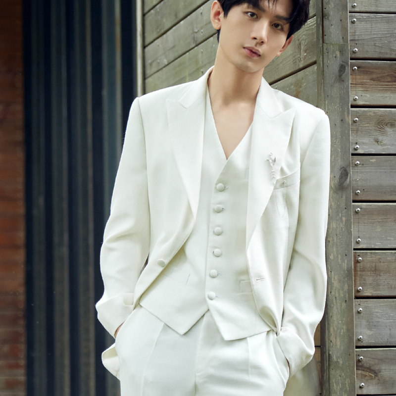 Cheng Yi Celebrity-Style White Suit for Men, High-End British Style, Spring and Autumn Shoulder-Padded Slim-Fit Suit Jacket, Trendy