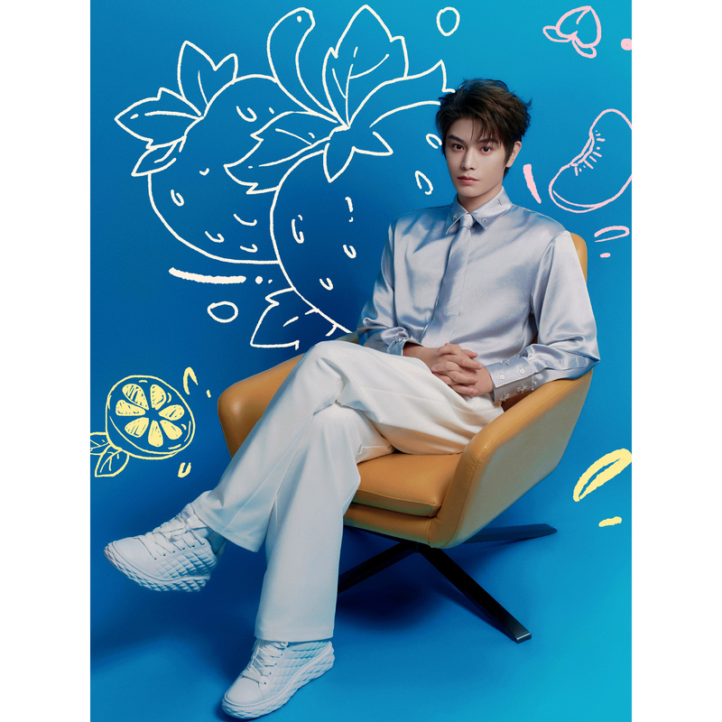Ding Yuxi's Same Style Light Blue Shiny Diamond Shirt for Men, High-End Tie, Cool Satin Long-Sleeve Versatile Shirt, Trendy
