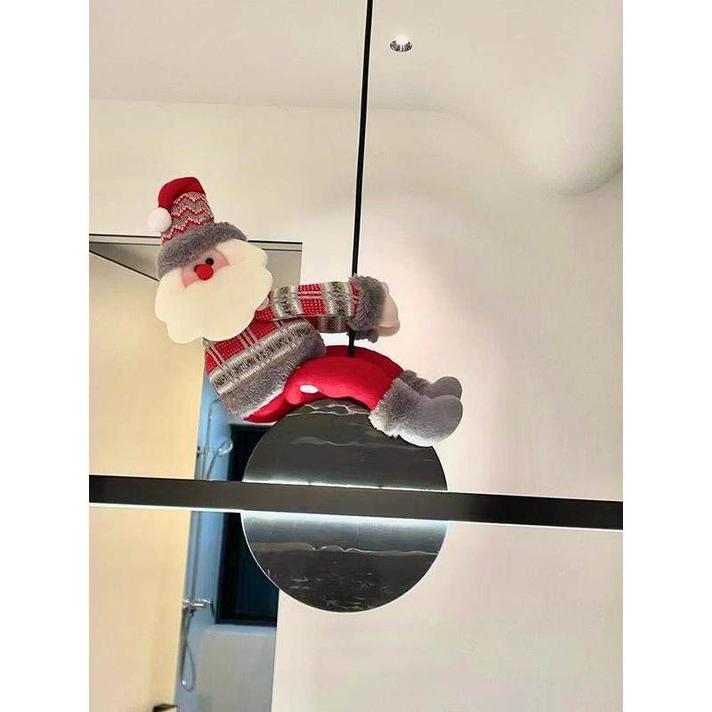 新年の飾り、シャンデリア、サンタクロース人形、クリスマスの飾り、家庭や店舗の飾り