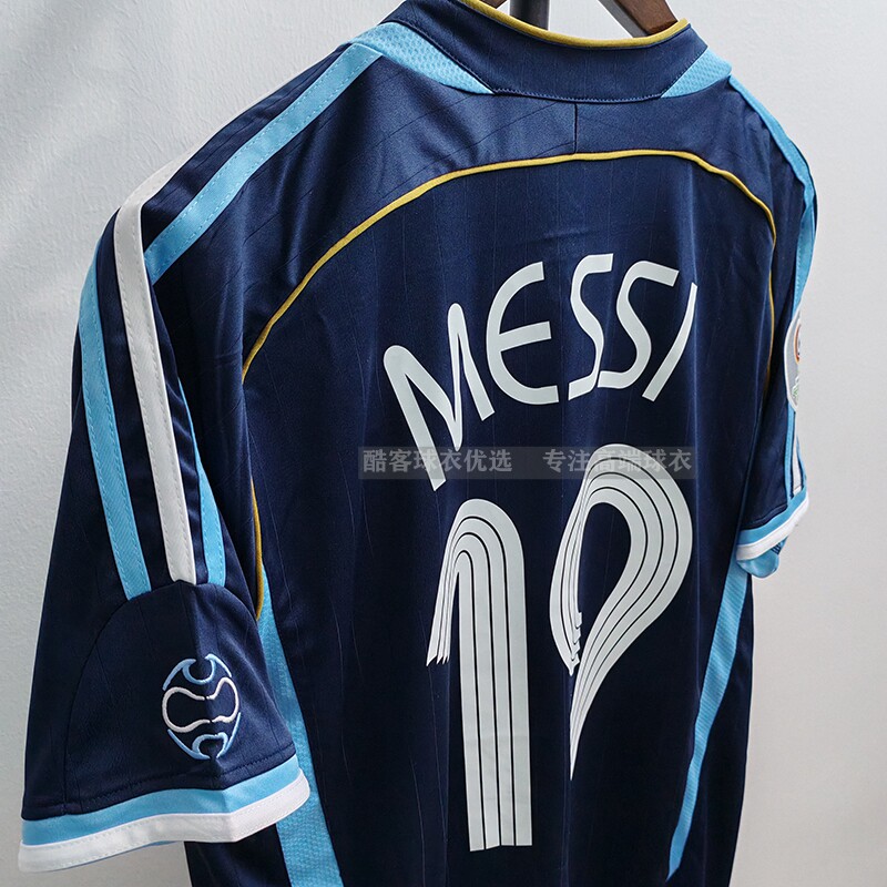 2002年阿根廷复古球衣为何成为经典？波切蒂诺、艾马尔与巴蒂斯图塔背后的故事