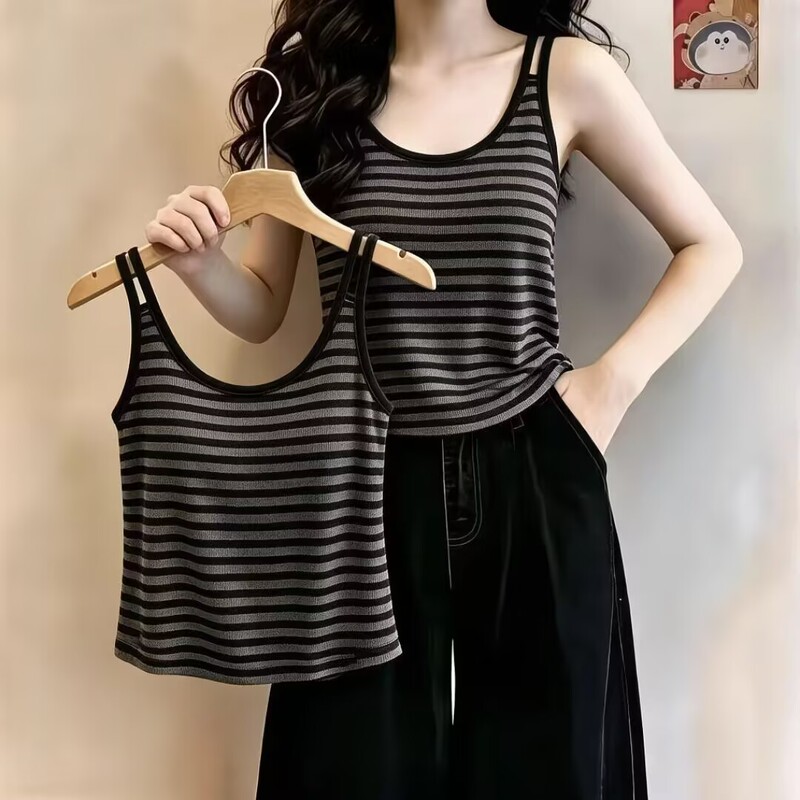 "Xilaichuan" Christmas Outfit with Chest Pads, Double-Strap Tank Top, Slimming and Loose-Fitting, 2026 New Women's Top