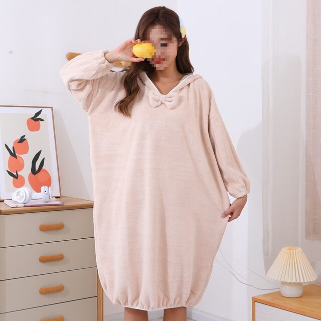 Bath Towel Robe for Women, Absorbent and Quick-Drying, Bathrobe Dress for Autumn and Winter, New Style, Can Be Worn or Wrapped, Non-Shedding, Thickened Sleep Robe