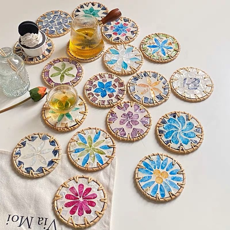 Southeast Asian Colorful Shell Heat-Insulating Table Mats for Snacks and Miscellaneous Items, Mixed Batch of Shell Coasters for Teapots and Teacups