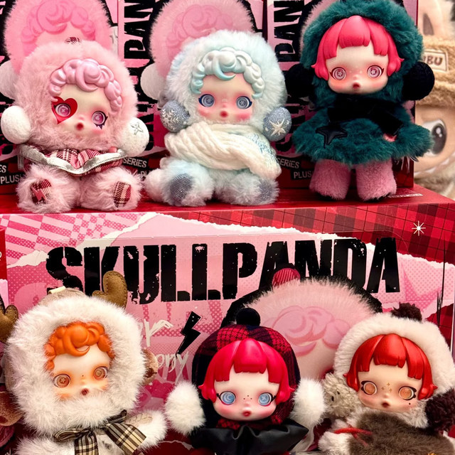 Popmart Skullpanda Sp Winter Movement Vinyl Plush Doll Blind Box Gift