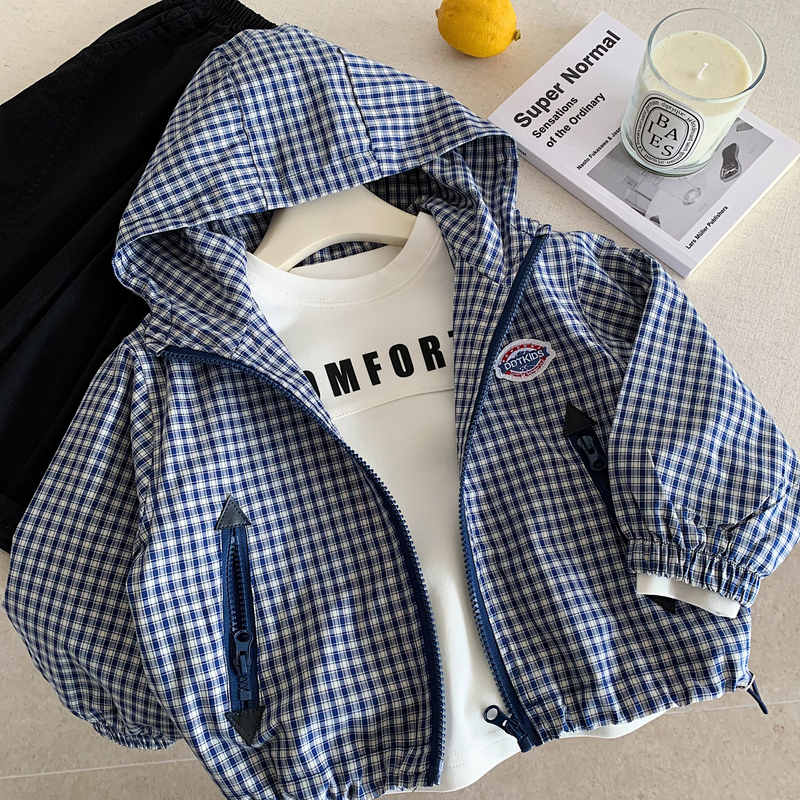 Trendy Children's Light Luxury Boys' Hooded Jacket Spring and Autumn 2026 New Children's Casual Jacket Baby Korean Style Versatile Outerwear Trendy Children's Light Luxury Boys' Hooded Jacket Spring and Autumn 2026 New Children's Casual Jacket Baby Korean Style Versatile Outerwear