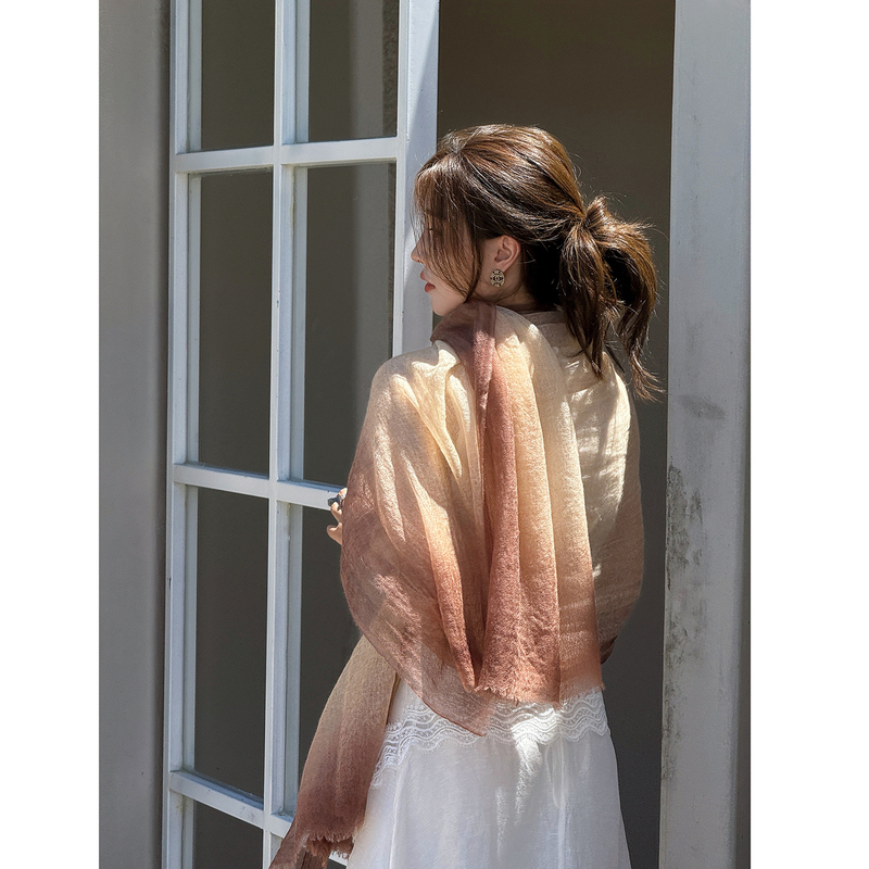 Cloudy Mist Gradually Dyeing 200S 100% Ultra-Fine Cashmere Worsted Yarn Mist Yarn Large Shawl Scarf C26005
