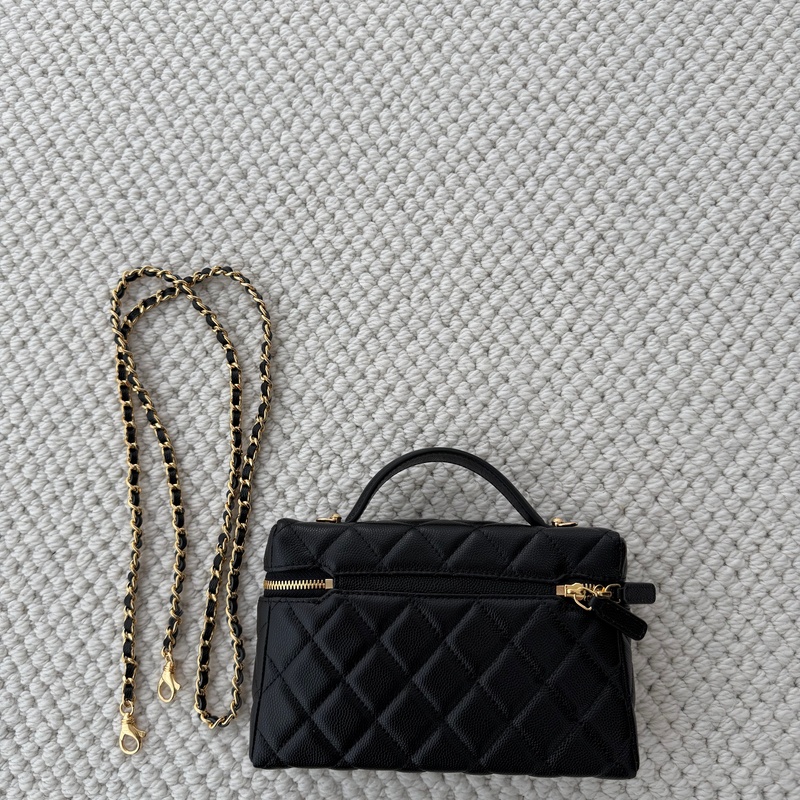 The Wheat Ear-Shaped Rhinestone Buckle That Catches Your Eye at First Glance! Caviar Leather Lunchbox Bag, New Model 26 The Wheat Ear-Shaped Rhinestone Buckle That Catches Your Eye at First Glance! Caviar Leather Lunchbox Bag, New Model 26