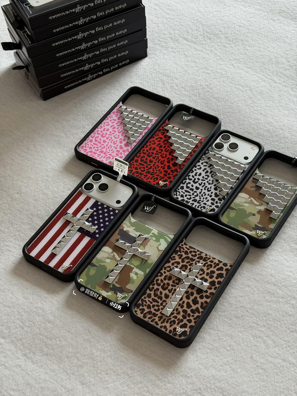 Wildflower Studded Phone Case Leopard Print Suitable for Apple iPhone 17 Pro Max 16 Pro 15 Plus 14 Fashion 13 European and American 12 Wf Protective Case Celebrity Style Trendy Wildflower Studded Phone Case Leopard Print Suitable for Apple iPhone 17 Pro Max 16 Pro 15 Plus 14 Fashion 13 European and American 12 Wf Protective Case Celebrity Style Trendy