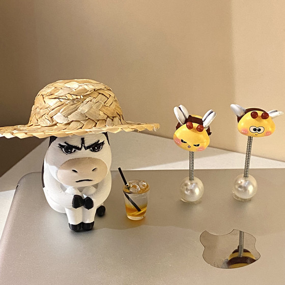 Emo grievance grass cow figure ugly cute healed calf doll car center console ornament desktop decompression decoration