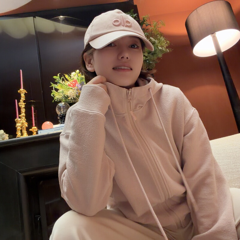 Leisure Collection Ultra-Soft Textured Comfortable Slimming Hooded Zip-Up Sports Style Sweatshirt Cardigan for Women Leisure Collection Ultra-Soft Textured Comfortable Slimming Hooded Zip-Up Sports Style Sweatshirt Cardigan for Women