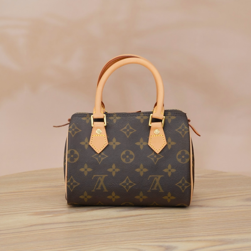 Lv Louis Vuitton High-End Luxury Brand 99% New Sp18 Boston Pillow Bag Second-Hand, Later Replaced with Vegetable-Tanned Leather