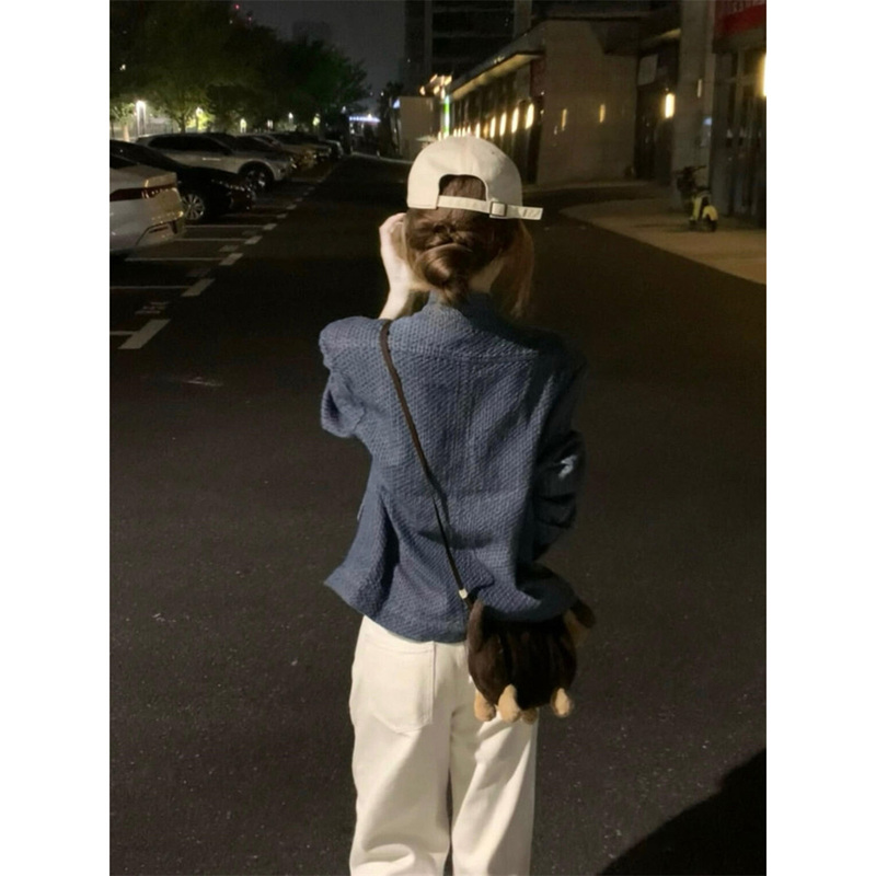 Korean Retro Blue Textured Denim Jacket with a Chanel-Style Design for Women, Versatile for Spring and Autumn, with a Stand-Up Collar
