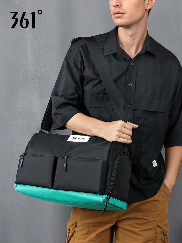 Sports Crossbody Bag, Fitness, Versatile for Men and Women, Workwear Style, College Student Backpack, Casual Backpack for Class, Large Capacity Travel