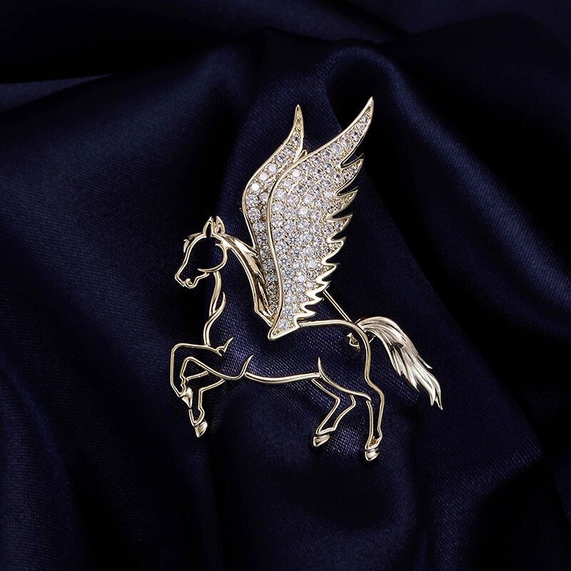 Fashionable Brooch, Cartoon Cute Zodiac Animal Brooch for the Year of the Horse, Light Luxury, Unisex, High-End Suit Clothing Brooch