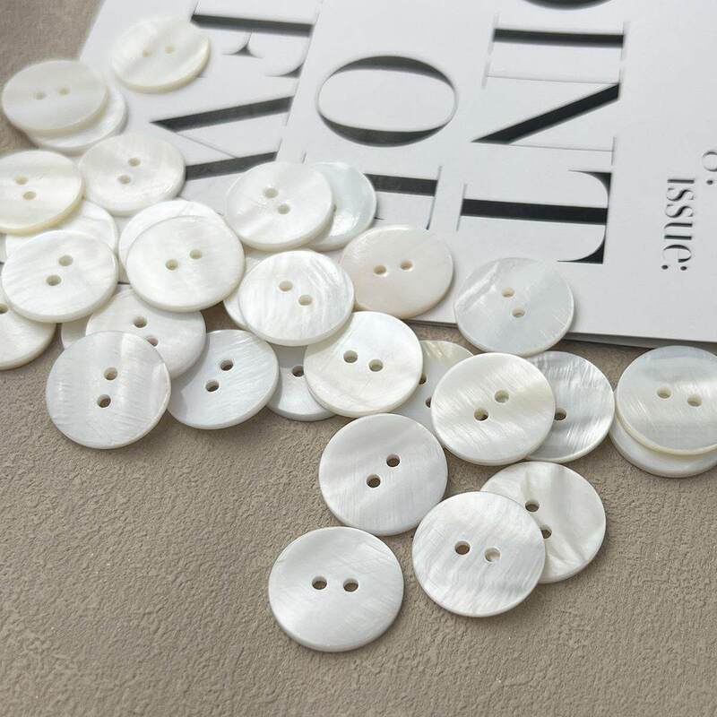 Shell Stripe Button Round Natural White Pearlescent Two-Hole Shell Button Multi-Size Shirt Jacket Coat Sewing