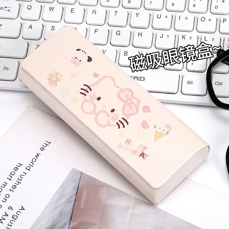 Women's Ultra-Light Glasses Case, Japanese Style, High Aesthetic Value, Portable for Students, Large Frame Glasses Case for Myopia, Anti-Drop, Magnetic Attraction