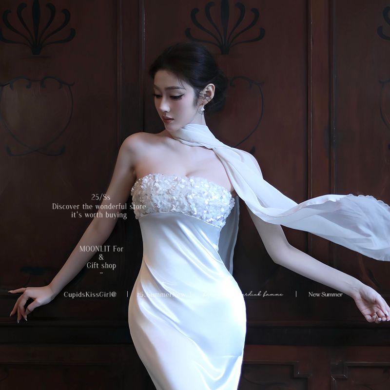 French-Style Dress with a Sense of Elegance, Exuding the Aura of a Wealthy Socialite, Birthday Gown with Heavy Sequin Embellishments, Strapless Design, Ribbon Waist-Cinching, Long Dress