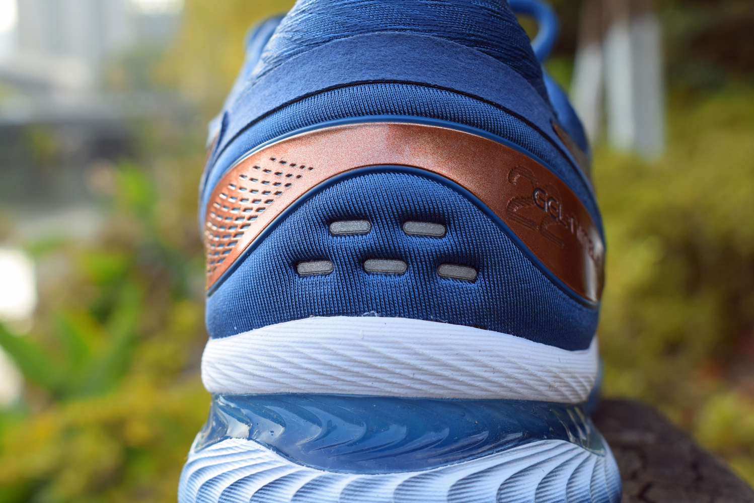 Nimbus22跑鞋实力均衡适用性广12