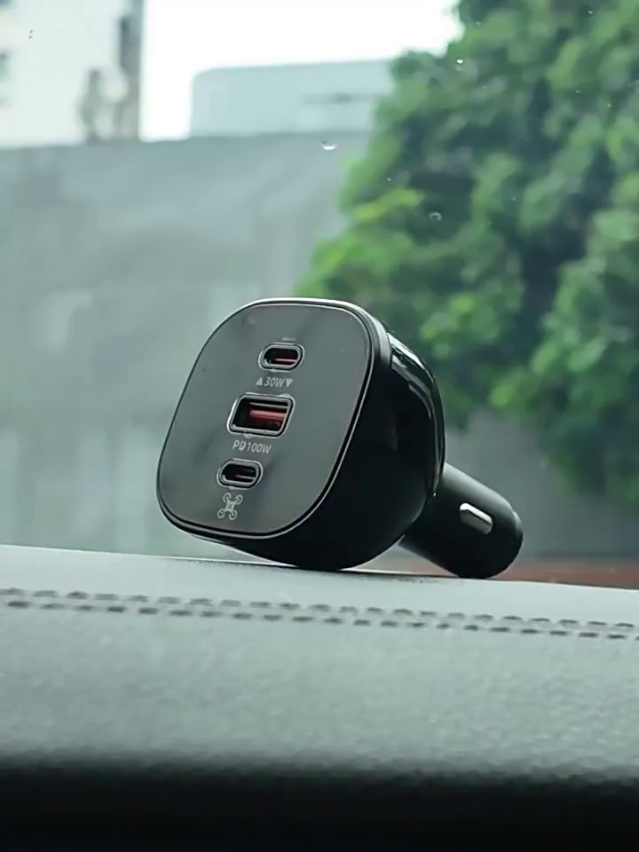 无人机半路没电？这个130W车充竟让Mavic4 Pro 80分钟满血复活。