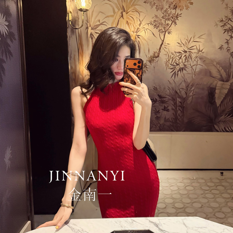 Jinnan Yi 100% Cashmere Cable Knit Off-Shoulder Slim-Fit Knit Dress for Women, Elegant and Stylish, New Autumn Collection Jinnan Yi 100% Cashmere Cable Knit Off-Shoulder Slim-Fit Knit Dress for Women, Elegant and Stylish, New Autumn Collection