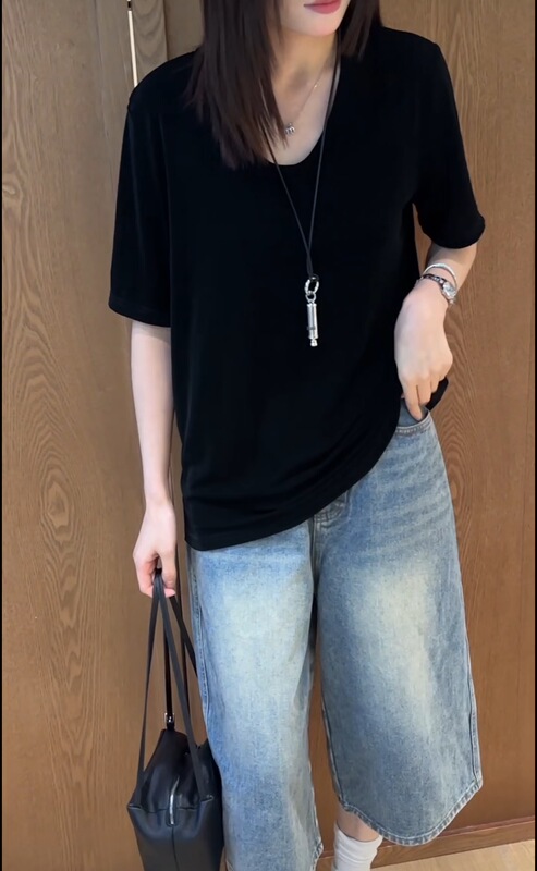 6.17 Clever Design ~ 95% Acetate + 5% Spandex, Lace Back, Elegant and Slimming Short-Sleeve Top 3160