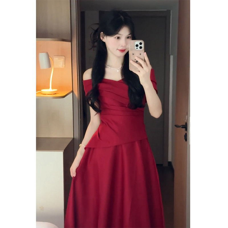 Red Wedding Morning Gown for the Bride, Engagement Evening Dress, One-Shoulder Dress for Women, Annual Meeting Host, Birthday, Coming-Of-Age Ceremony