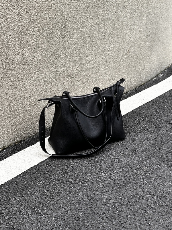 Lesper 25Aw Adjustable Versatile Commuter Tote Crossbody Shoulder Bag, Practical and Casual for Men and Women Lesper 25Aw Adjustable Versatile Commuter Tote Crossbody Shoulder Bag, Practical and Casual for Men and Women