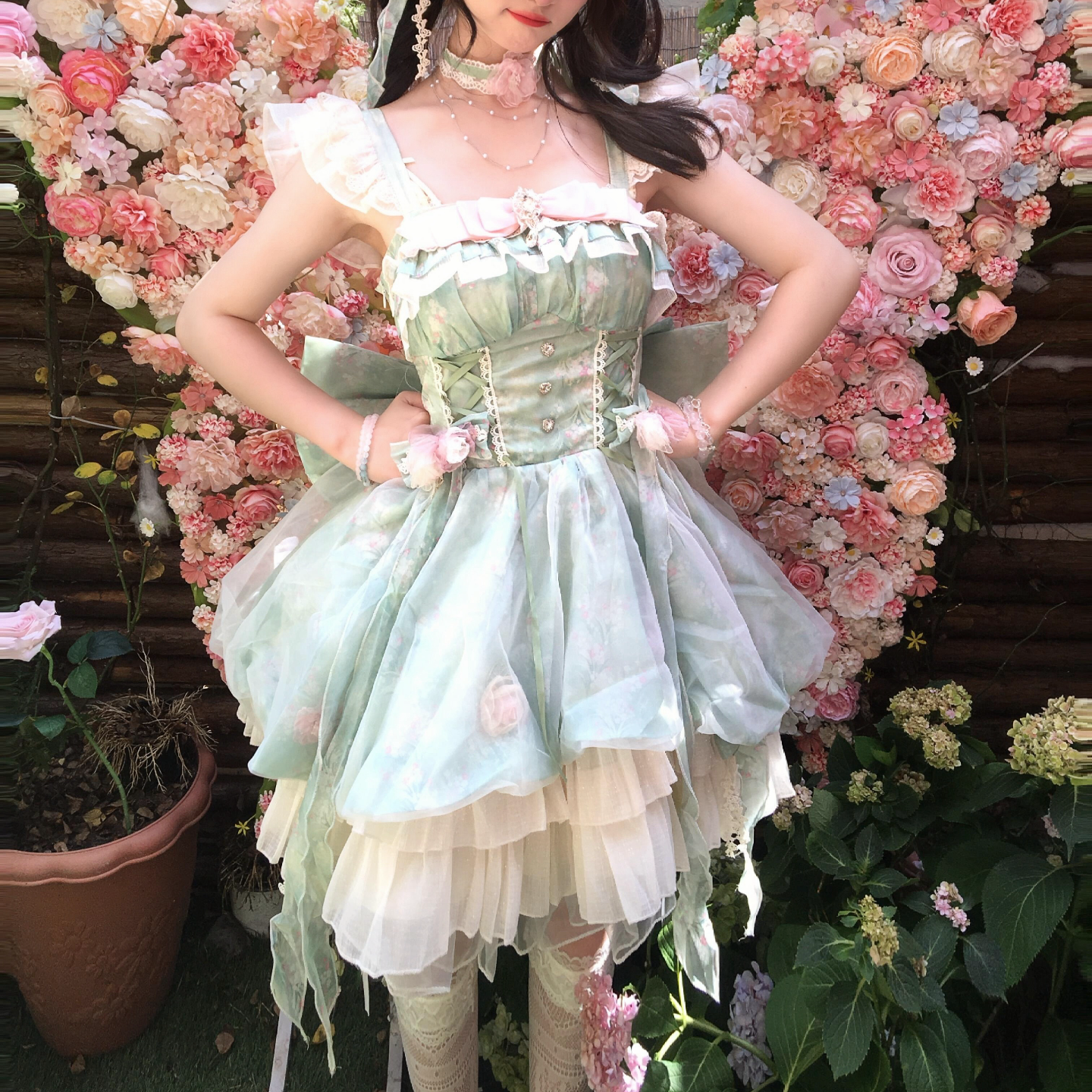 【在庫あり】桔梗ハウス フォレストガーデンスタイル 小さな花の妖精 甘い花のつぼみ ショートスカート、春らしい雰囲気
