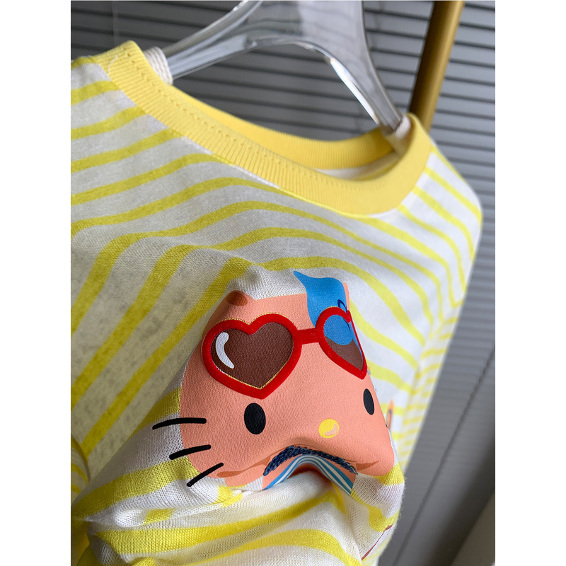 Super Age-Reducing Kitty Summer Vacation Style Yellow and White Striped Long-Sleeved T-Shirt Super Age-Reducing Kitty Summer Vacation Style Yellow and White Striped Long-Sleeved T-Shirt