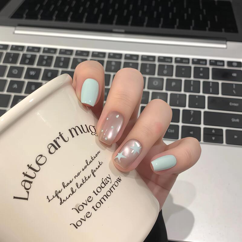 Purely Handmade Cat-Eye Polka Dot Wearable Nails 2026 New Mint Green Star High-End Nail Stickers Fake Nails