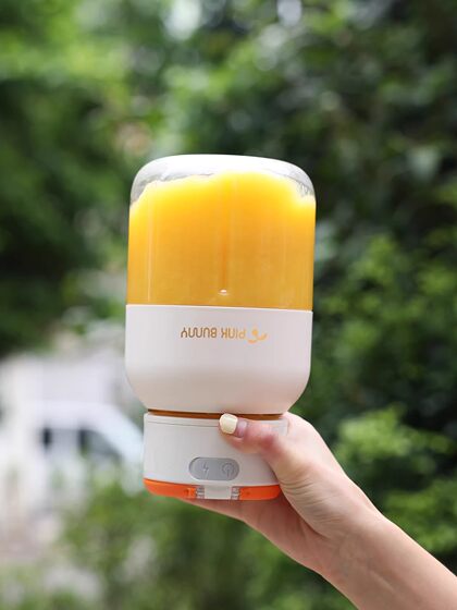 German Juicer Cup, Multifunctional Juicer for Home Use, Small Portable Outdoor Juice Cup, Drinking Cup, LAOSHU Juices