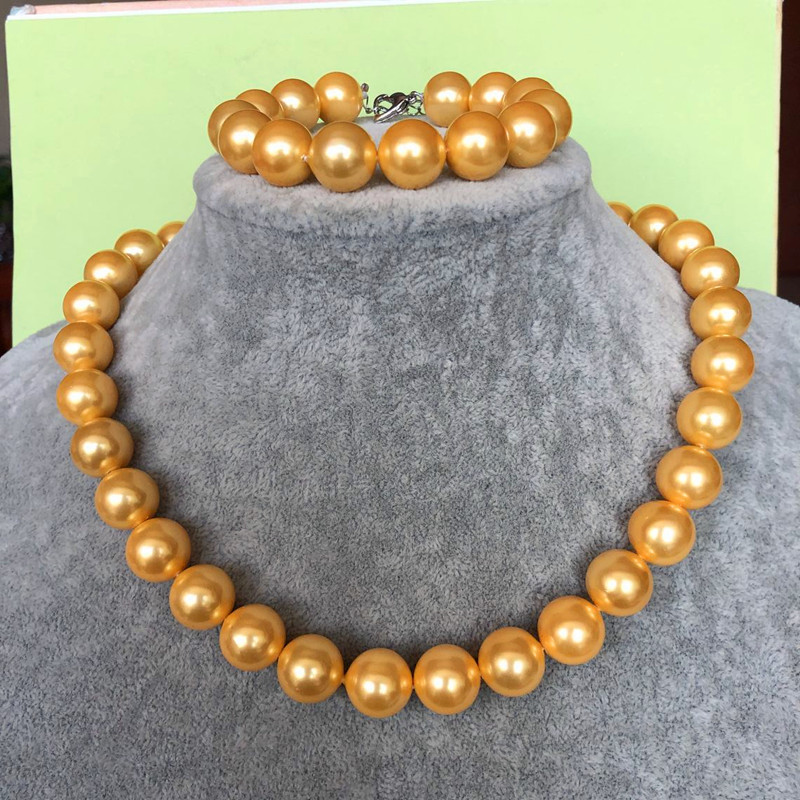 Special offer natural sea oyster pearl necklace gold bead gold pearl south pearl is round for mother