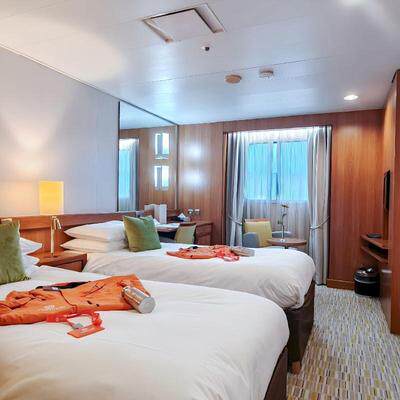 北极邮轮极北之地巡游四岛冰岛格陵兰岛斯瓦尔巴群岛19天要多少钱?