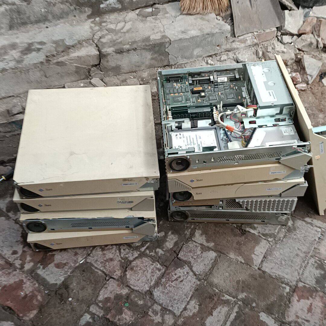 Физическая съемка рабочей станции Sun workstation SPARC Workstation Изображение 1