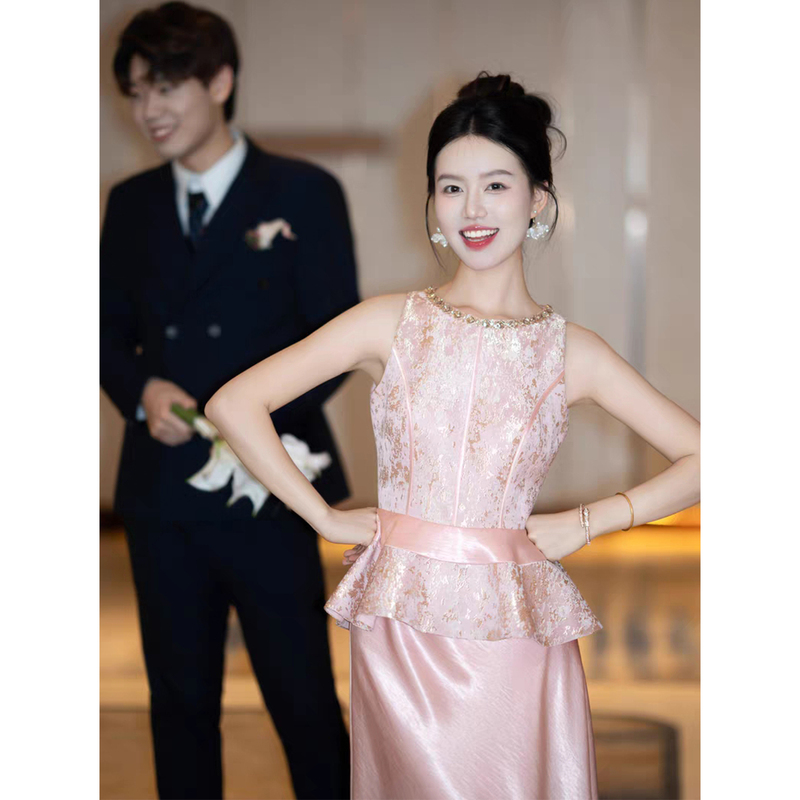 New Chinese-Style Engagement Dress 2026 New Model High-End National Style Morning Robe for Female Bride Wedding Banquet Toast Dress
