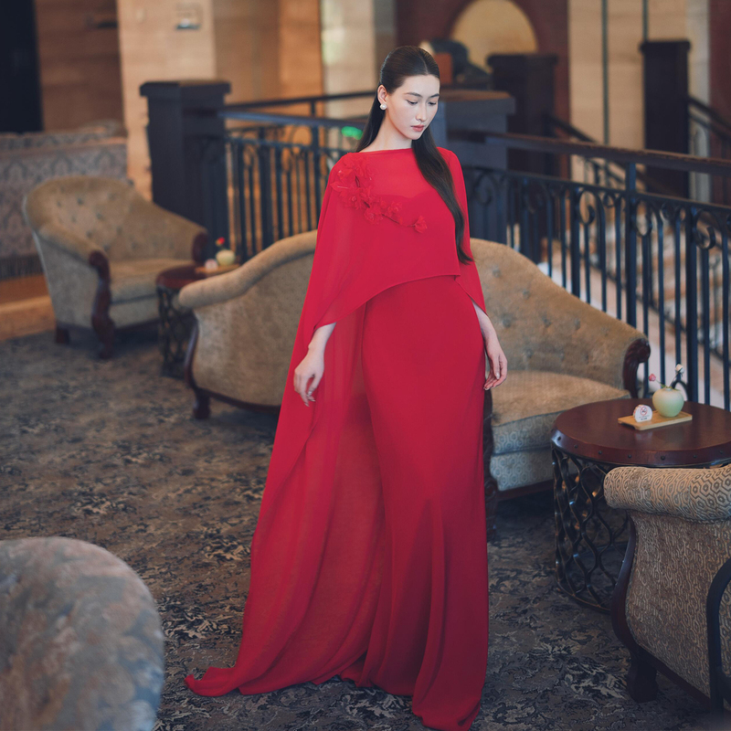 Morning Robe for Female Brides, Classy and Luxurious Niche Engagement and Wedding Dress, Burgundy Satin Banquet Evening Gown