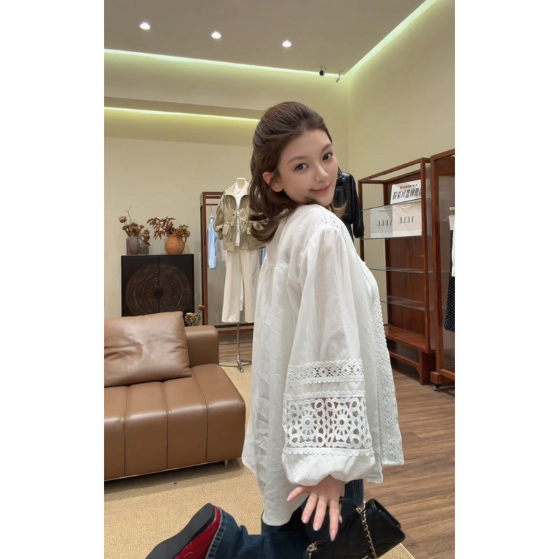 Aele Spring and Summer French Design Lantern Sleeve Round Neck Hollow Lace Patchwork Shirt Women's Long-Sleeved Shirt Aele Spring and Summer French Design Lantern Sleeve Round Neck Hollow Lace Patchwork Shirt Women's Long-Sleeved Shirt